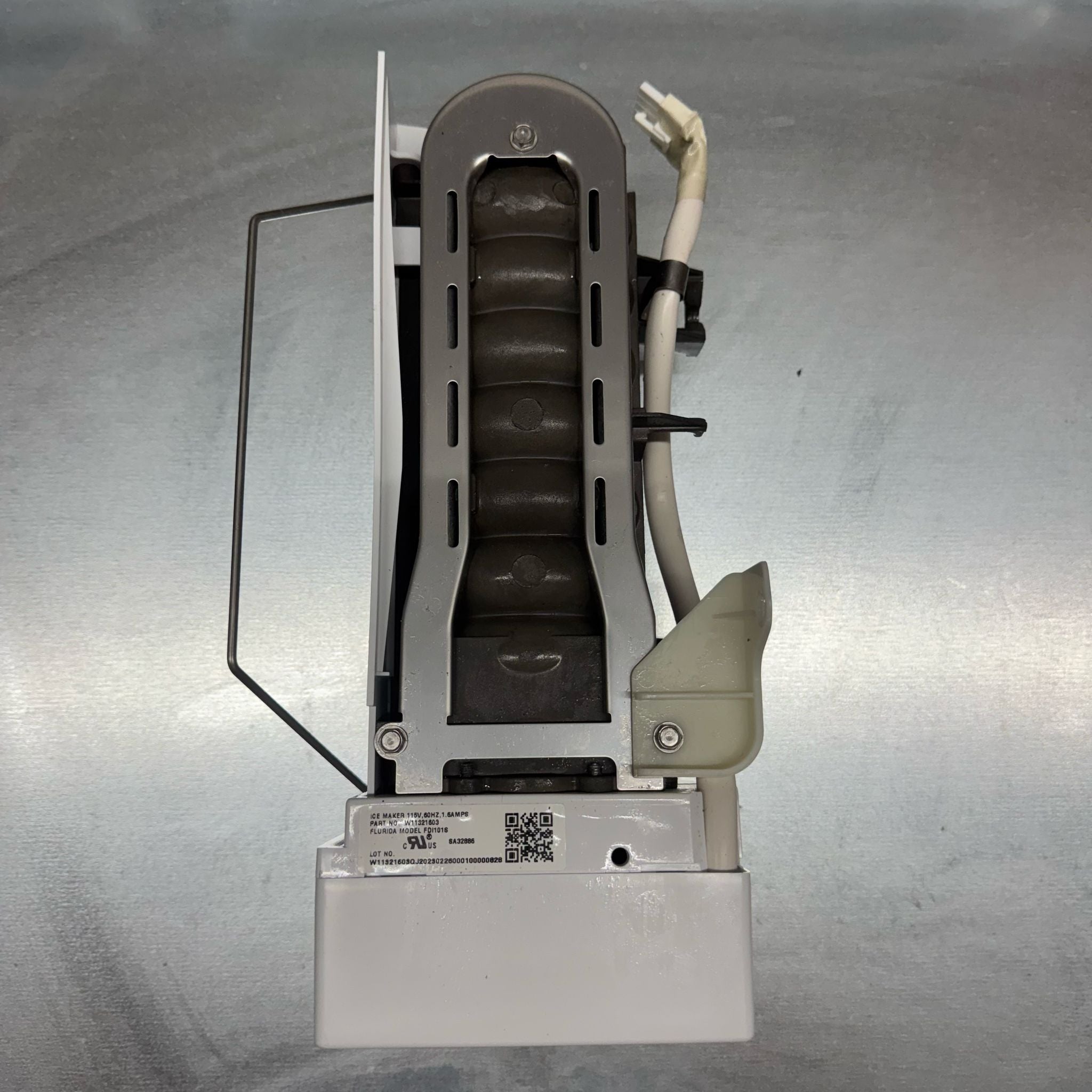 Whirlpool Refrigerator Ice Maker W11565638 Whirlpool Refrigerator Ice Maker W11565638